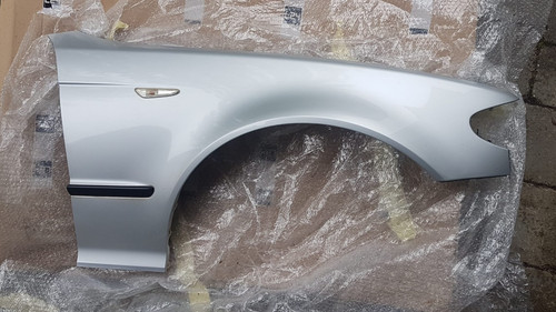 Kotflügel vorne rechts bmw - vorne,